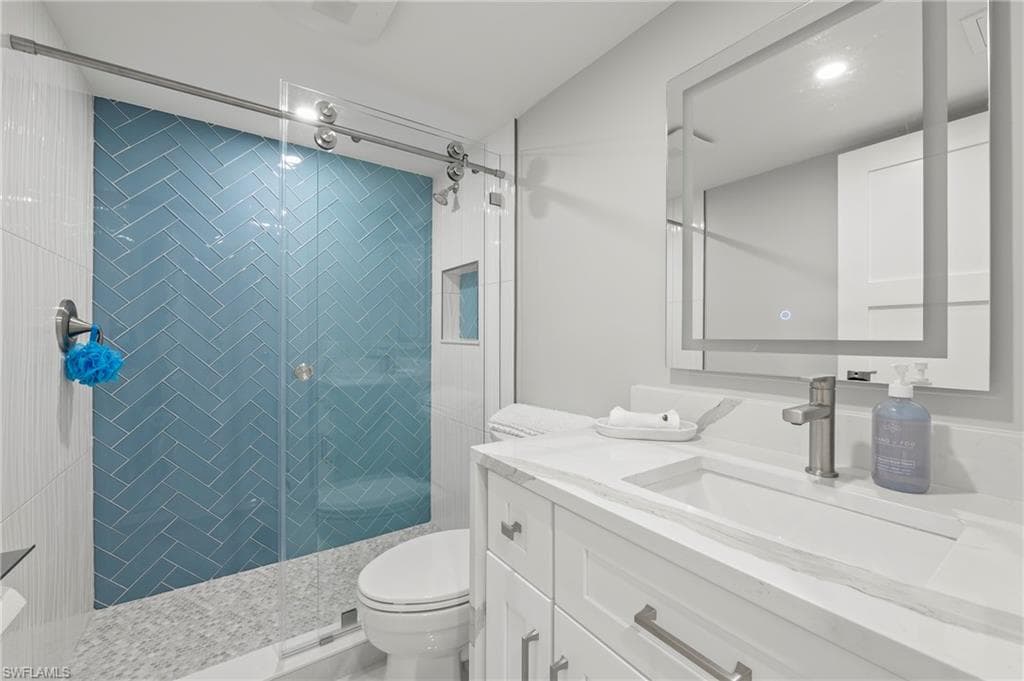 8765 Lateen LN # 203, FORT MYERS FL 33919-12