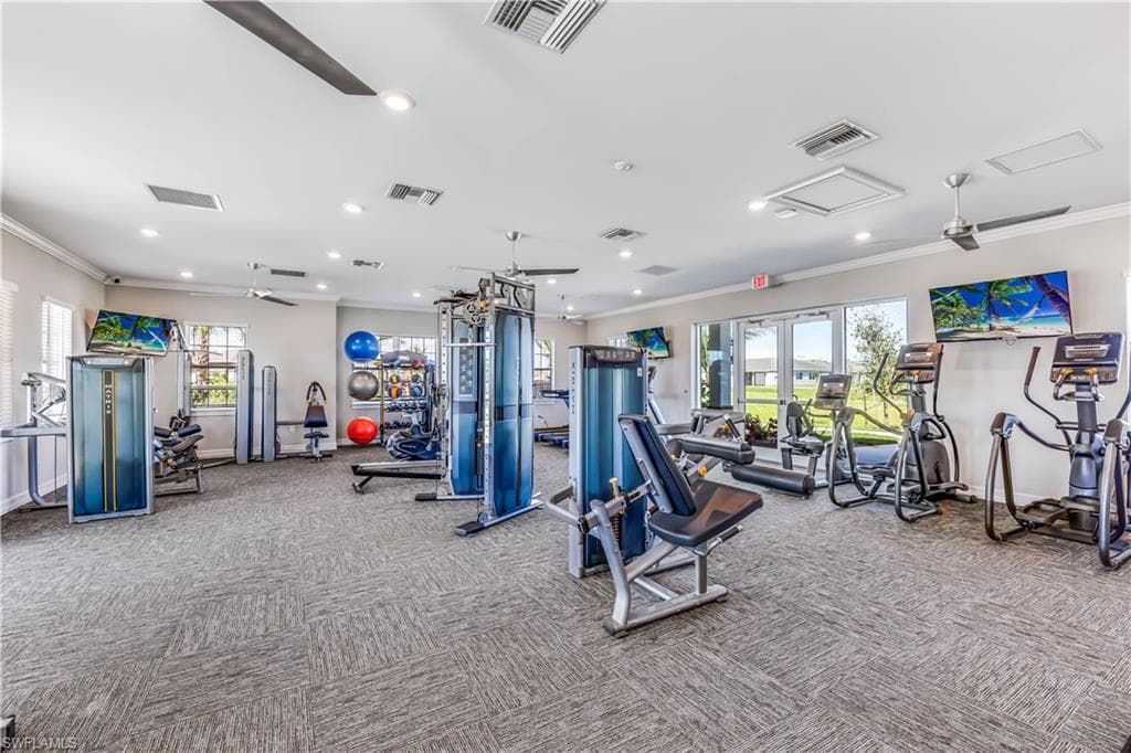 548 Spring Hill Lake LOOP, CAPE CORAL FL 33993-31