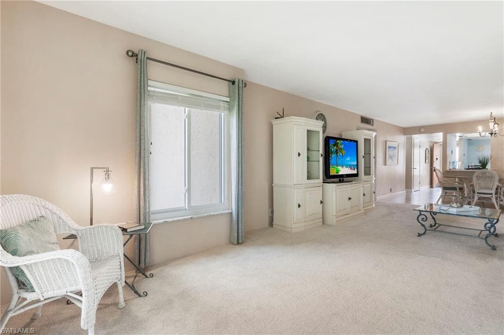 2244 Winkler AVE 213-15