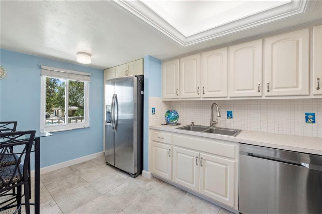 2244 Winkler AVE 213-11