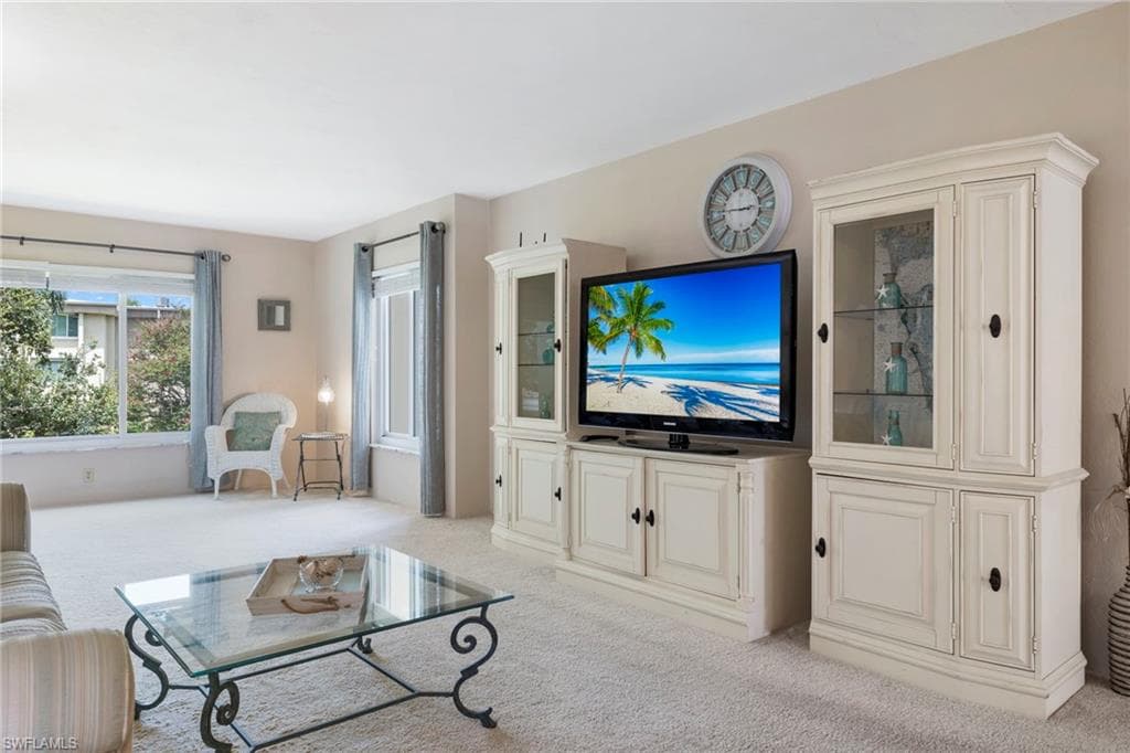 2244 Winkler AVE 213-6