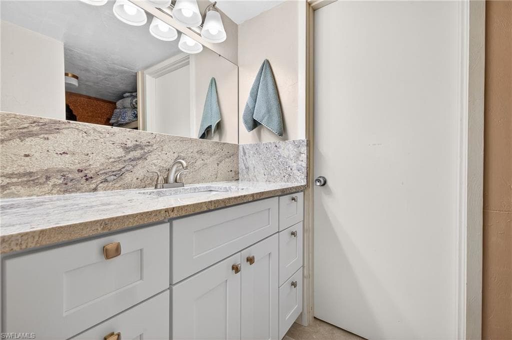 2244 Winkler AVE 213-19