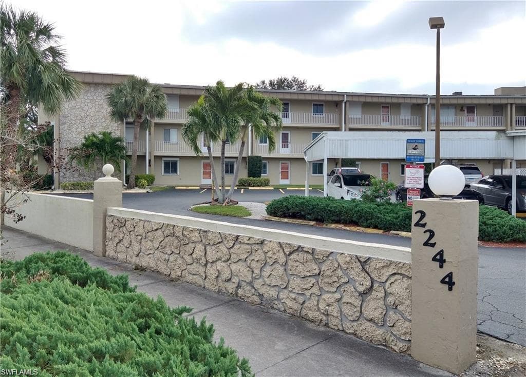 2244 Winkler AVE 213-32