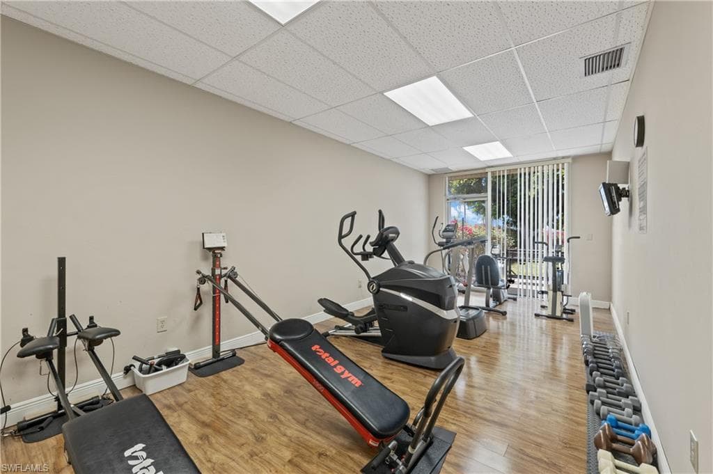 2244 Winkler AVE 213-30