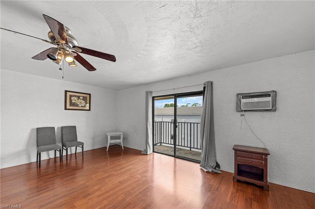 830 Wiggins Pass RD # 14, NAPLES FL 34110-1