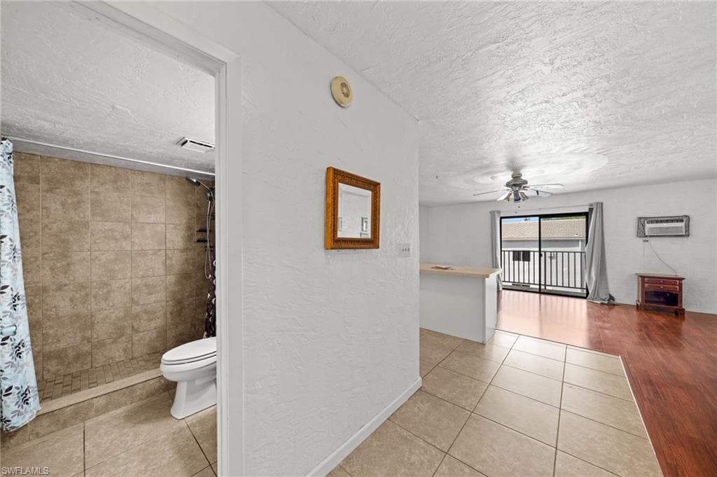 830 Wiggins Pass RD # 14, NAPLES FL 34110-9