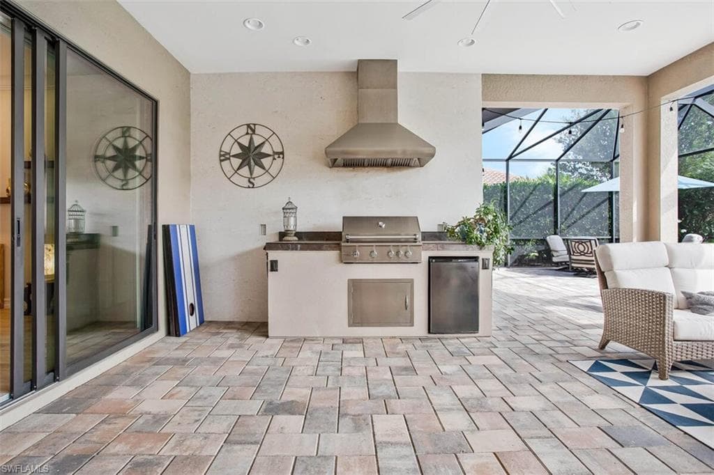 1422 Mockingbird DR, NAPLES FL 34120-37