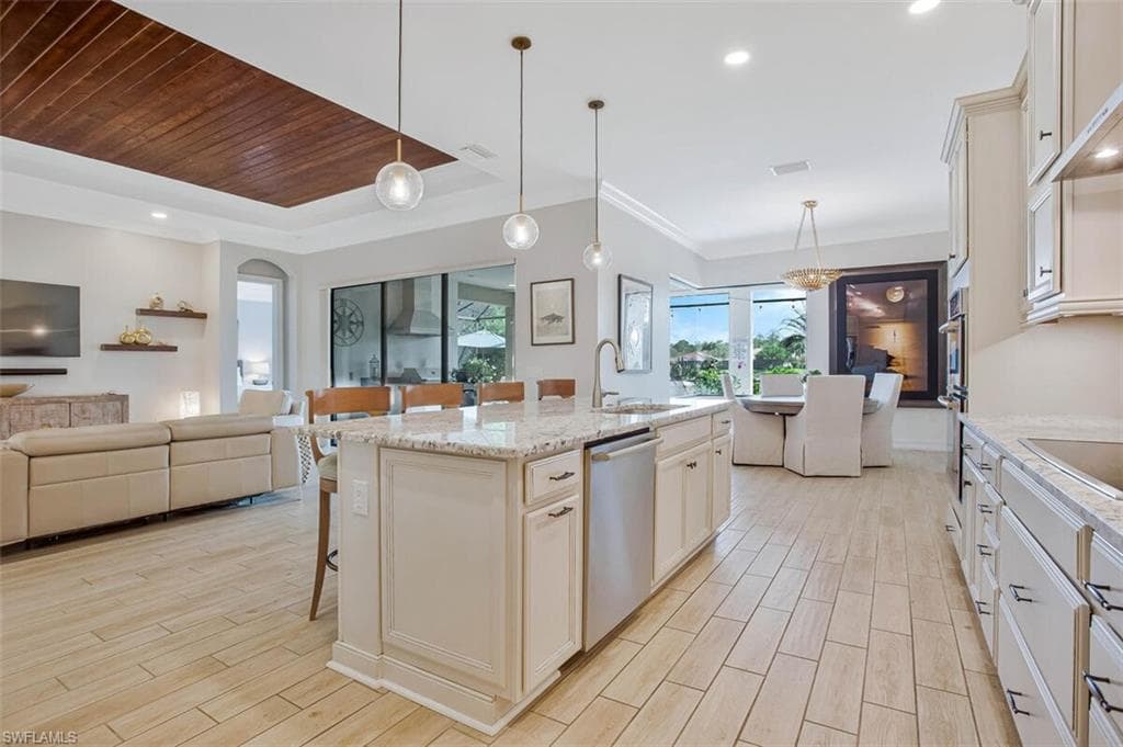 1422 Mockingbird DR, NAPLES FL 34120-30