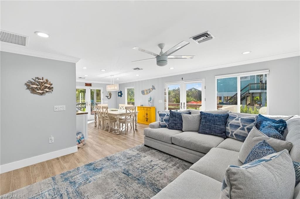 1825 Middle Gulf DR, SANIBEL FL 33957-4