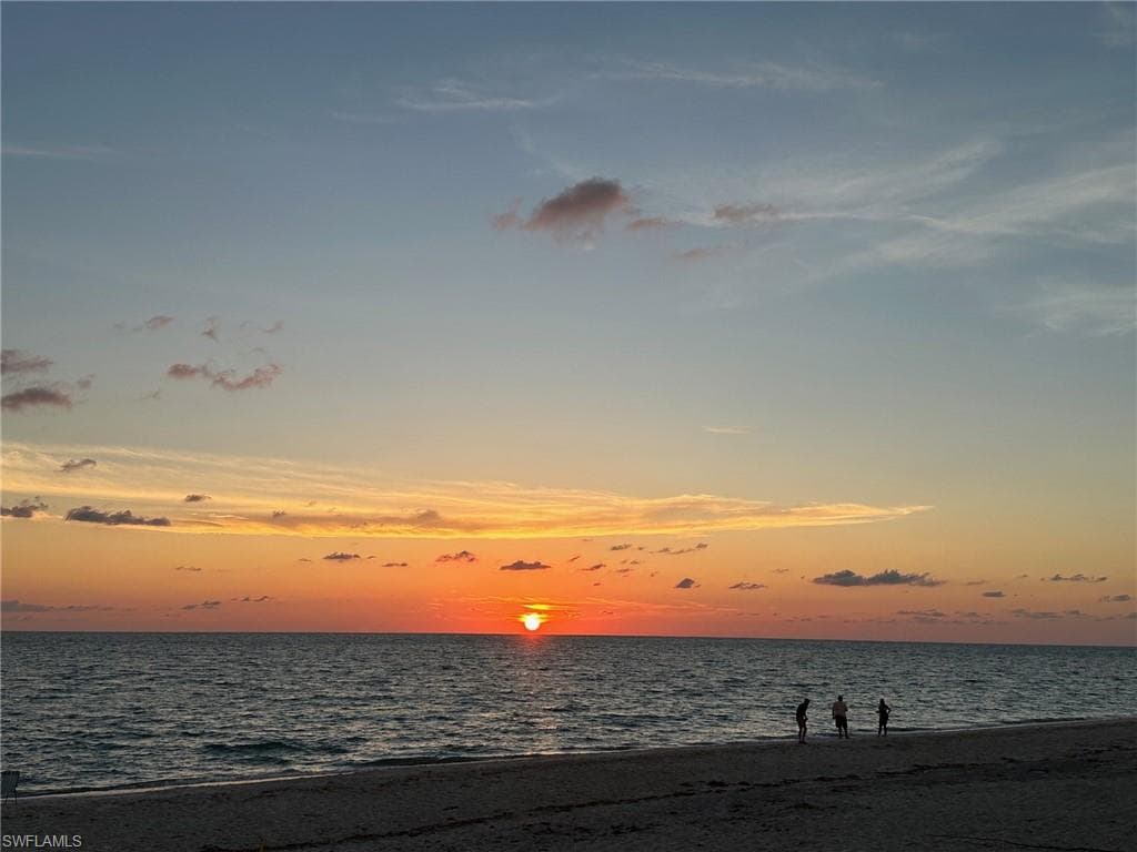 1825 Middle Gulf DR, SANIBEL FL 33957-32