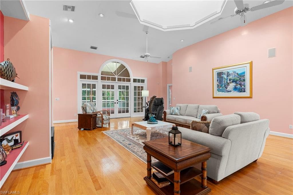 380 Periwinkle CT, MARCO ISLAND FL 34145-13