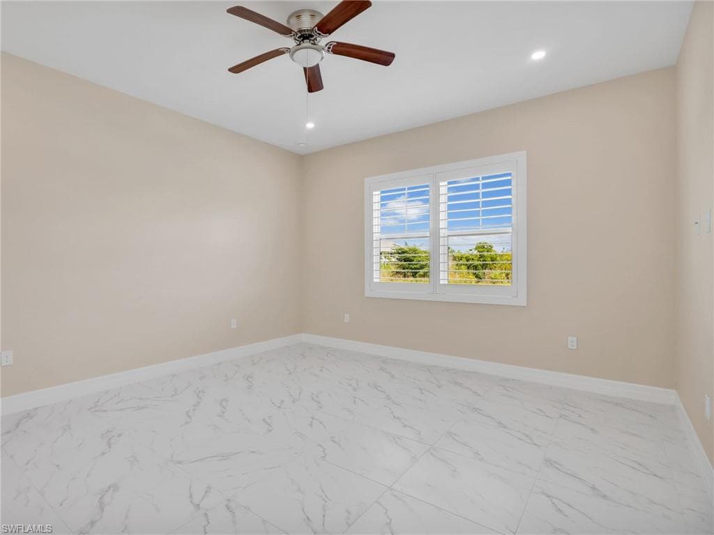 257 Indies Dr E # 102, NAPLES FL 34114-22