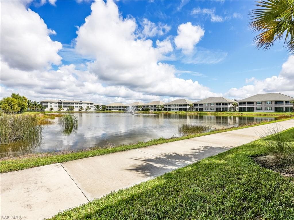 257 Indies Dr E # 102, NAPLES FL 34114-31