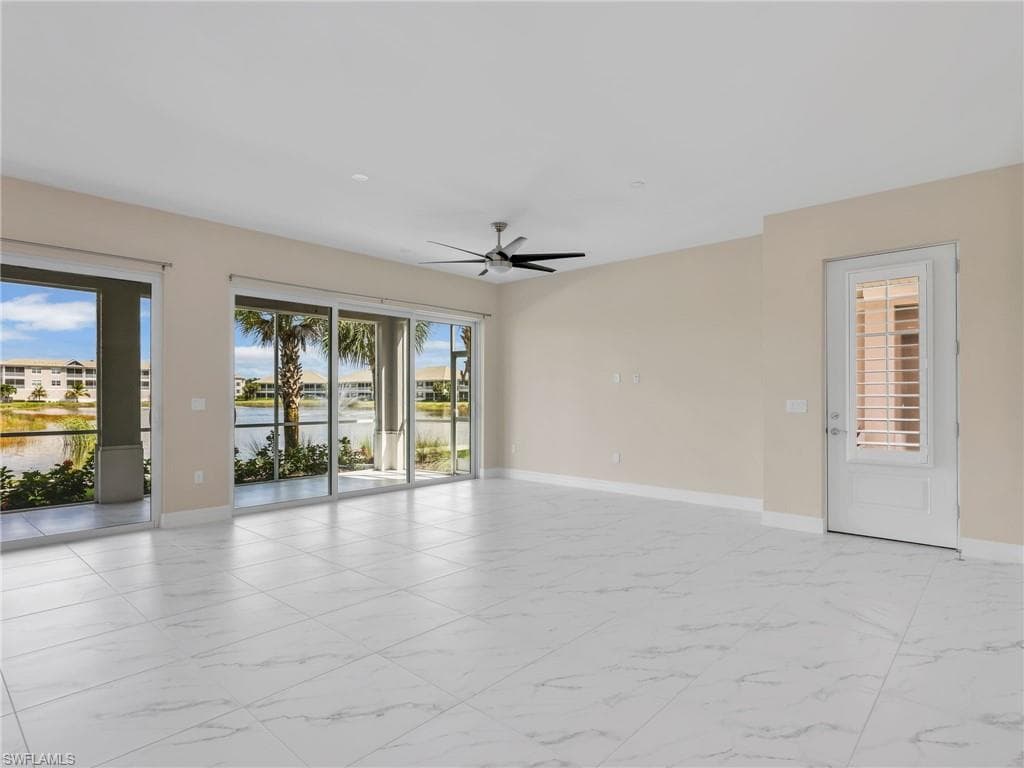 257 Indies Dr E # 102, NAPLES FL 34114-8