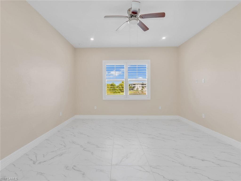 257 Indies Dr E # 102, NAPLES FL 34114-23