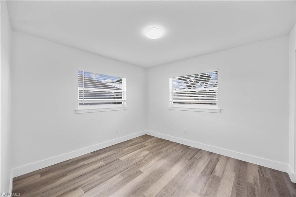 1235 Woodridge AVE, NAPLES FL 34103-17