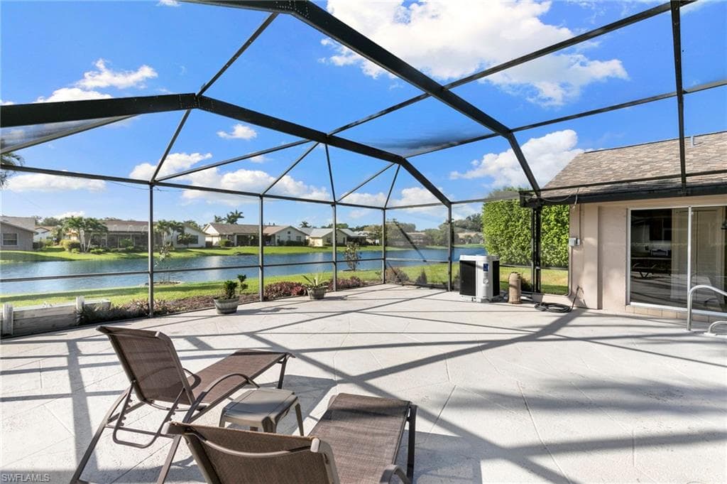 3434 Anton CT, NAPLES FL 34109-32