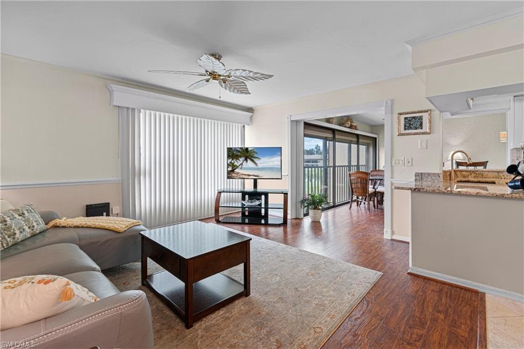 5905 Trailwinds DR # 824, FORT MYERS FL 33907-22
