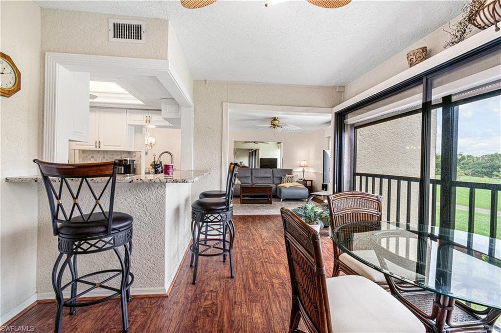 5905 Trailwinds DR # 824, FORT MYERS FL 33907-21