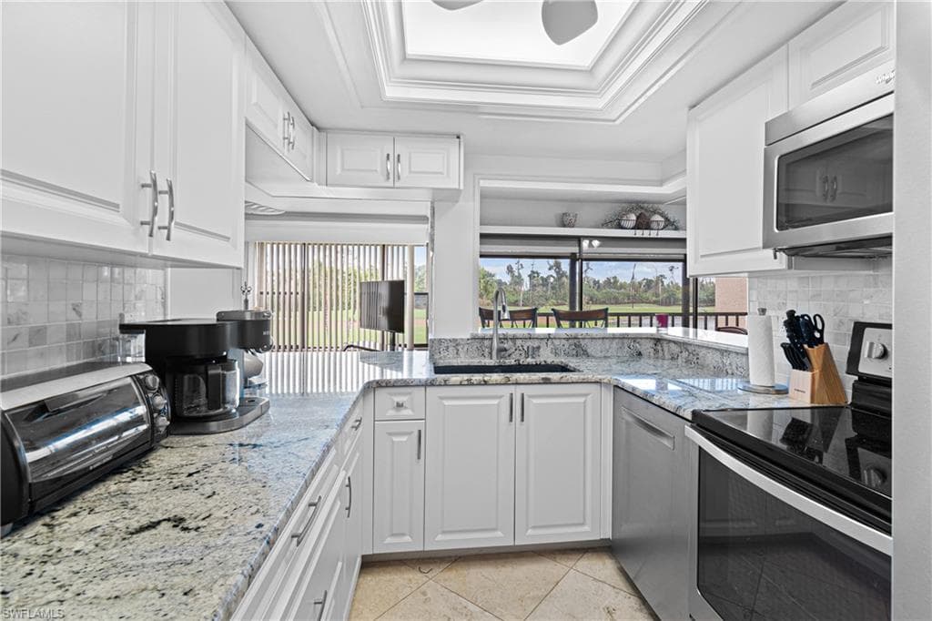 5905 Trailwinds DR # 824, FORT MYERS FL 33907-34