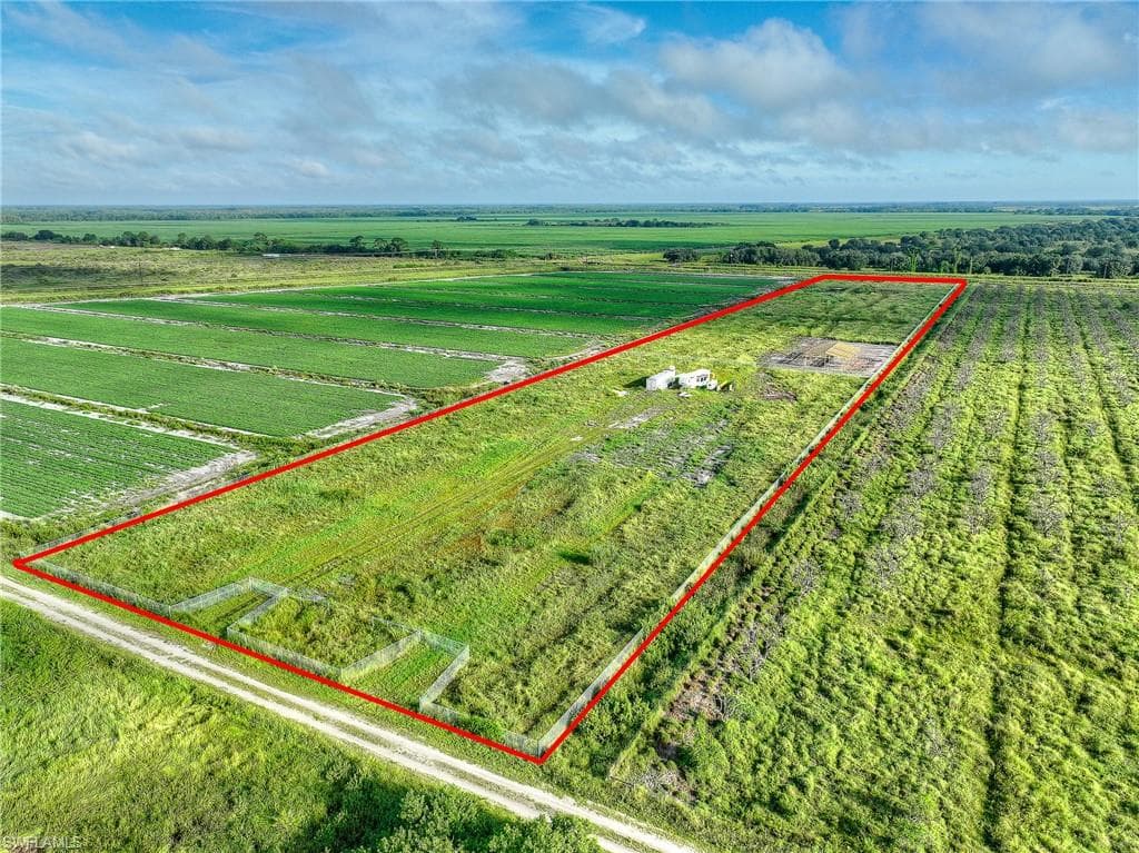 7050 6th RD, LABELLE FL 33935-10