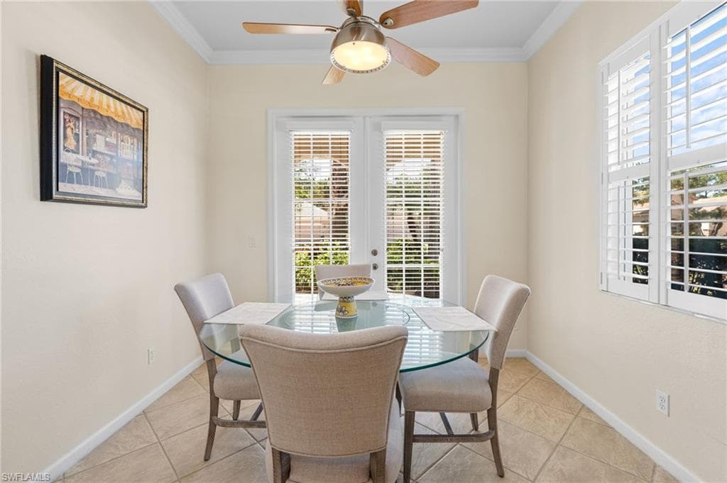 8193 Valiant DR, NAPLES FL 34104-12