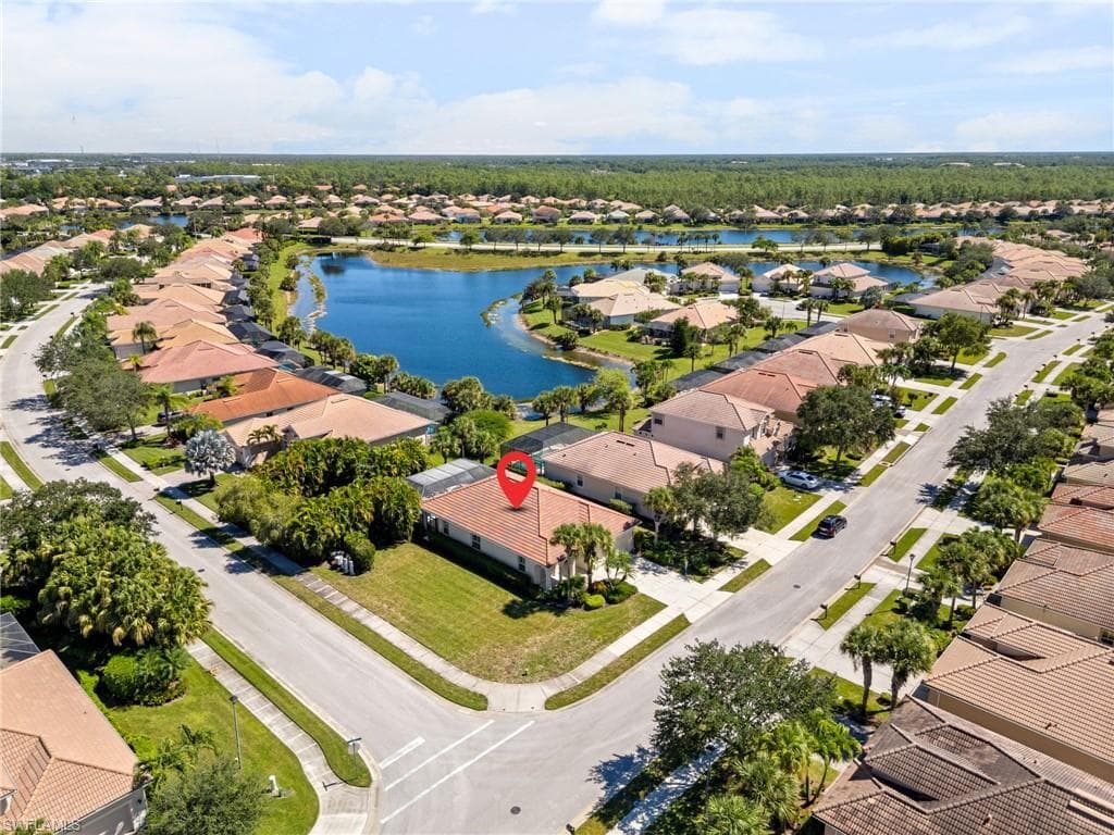 8193 Valiant DR, NAPLES FL 34104-33