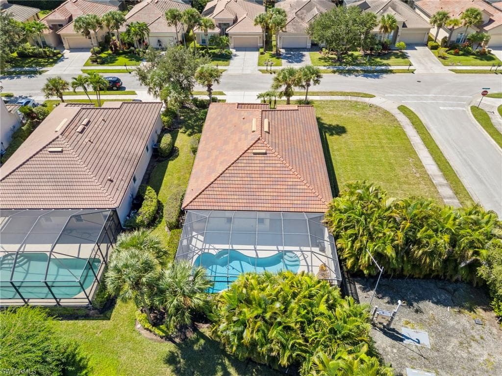 8193 Valiant DR, NAPLES FL 34104-36