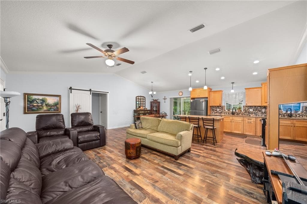 112 Bimini ST NE, LAKE PLACID FL 33852-4