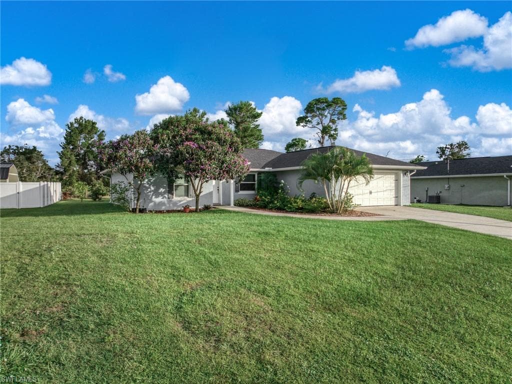 112 Bimini ST NE, LAKE PLACID FL 33852-48