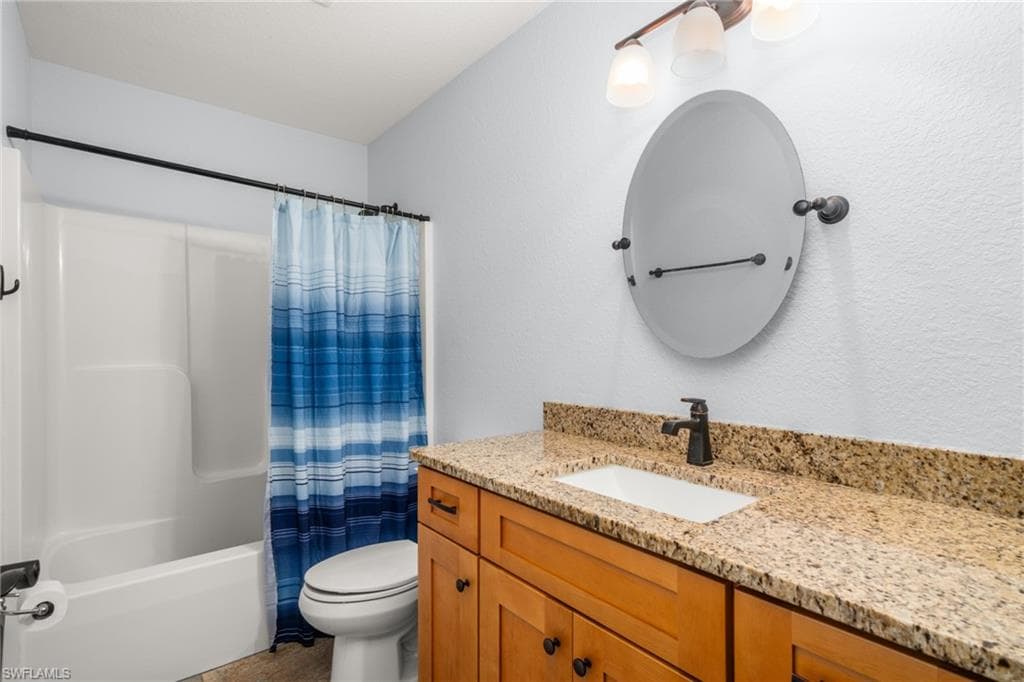 112 Bimini ST NE, LAKE PLACID FL 33852-32