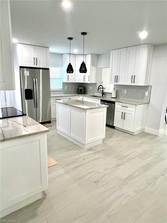 12511 Davis BLVD, FORT MYERS FL 33905-9