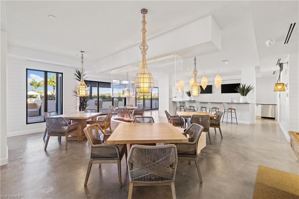 1115 Central AVE # 349, NAPLES FL 34102-36