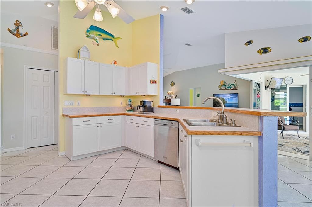14374 Tamarac DR, BOKEELIA FL 33922-25