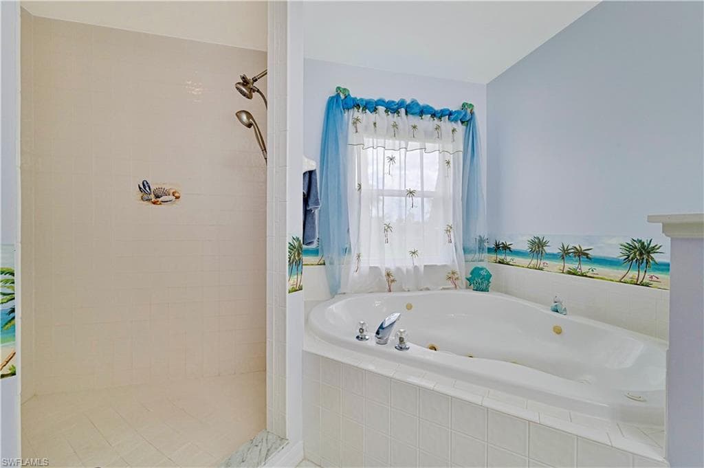 14374 Tamarac DR, BOKEELIA FL 33922-38