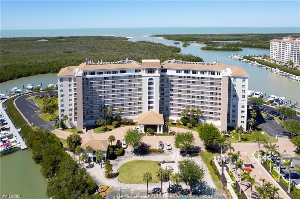 13105 Vanderbilt DR # 405, NAPLES FL 34110-33