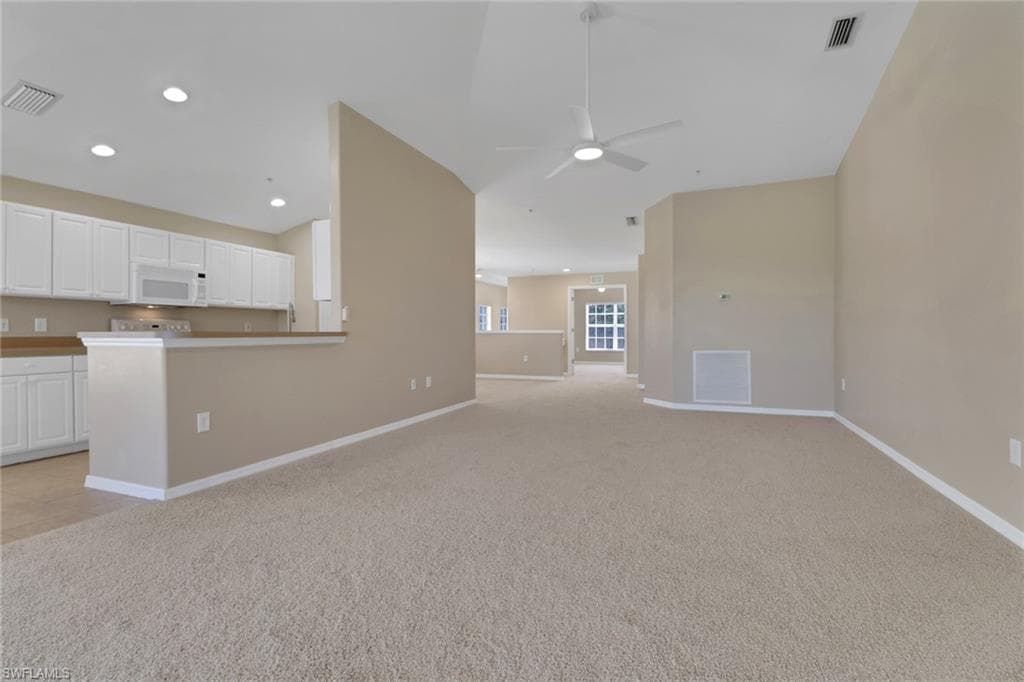 2611 Somerville LOOP # 201, CAPE CORAL FL 33991-8