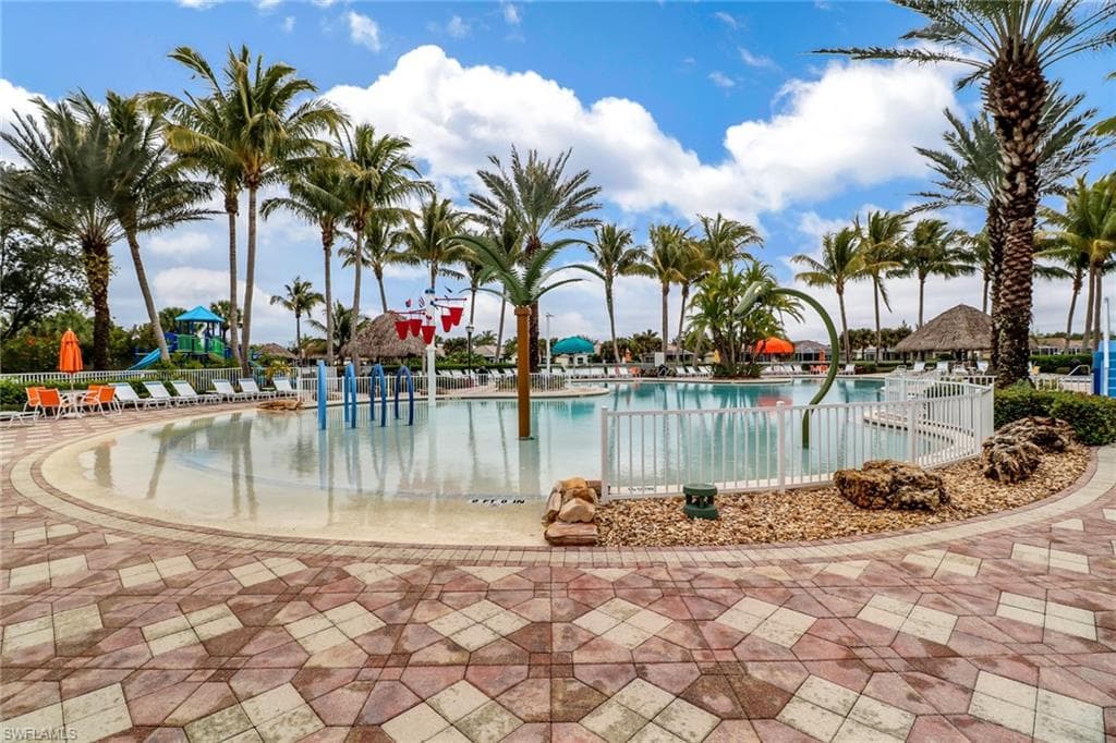 2611 Somerville LOOP # 201, CAPE CORAL FL 33991-33