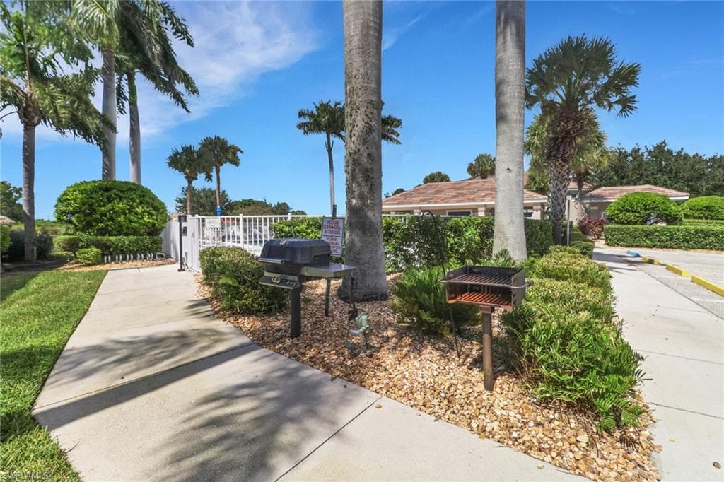 2611 Somerville LOOP # 201, CAPE CORAL FL 33991-38