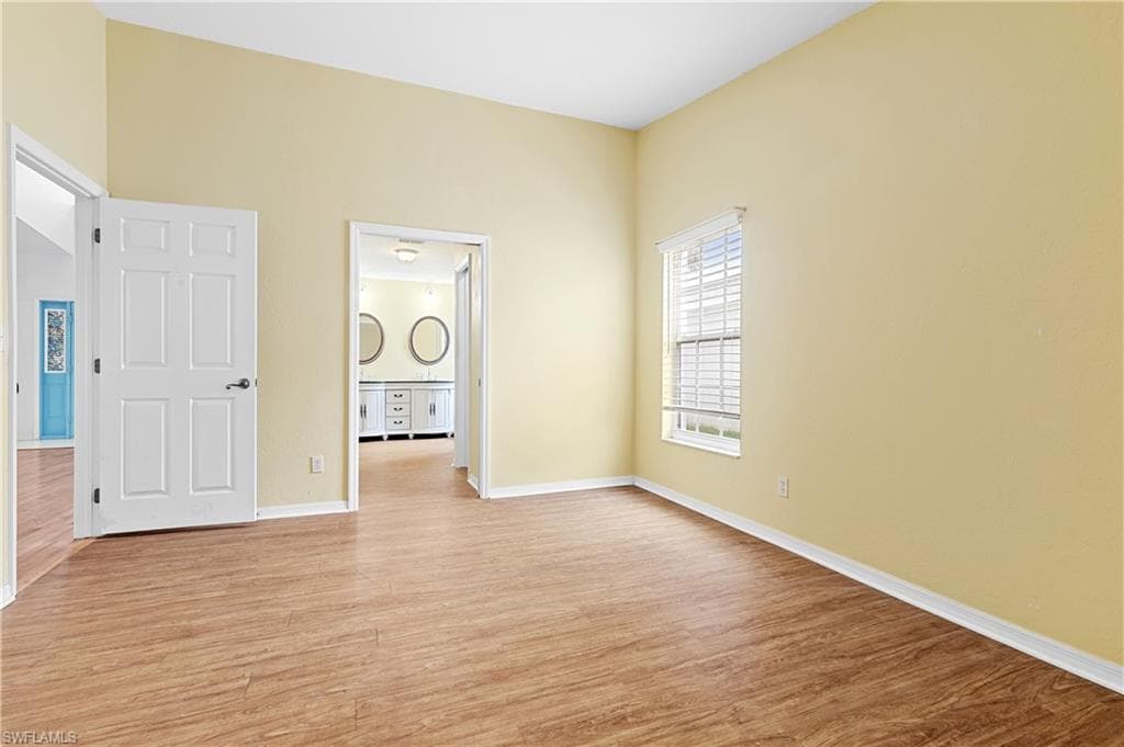 3319 Clubview DR, NORTH FORT MYERS FL 33917-15