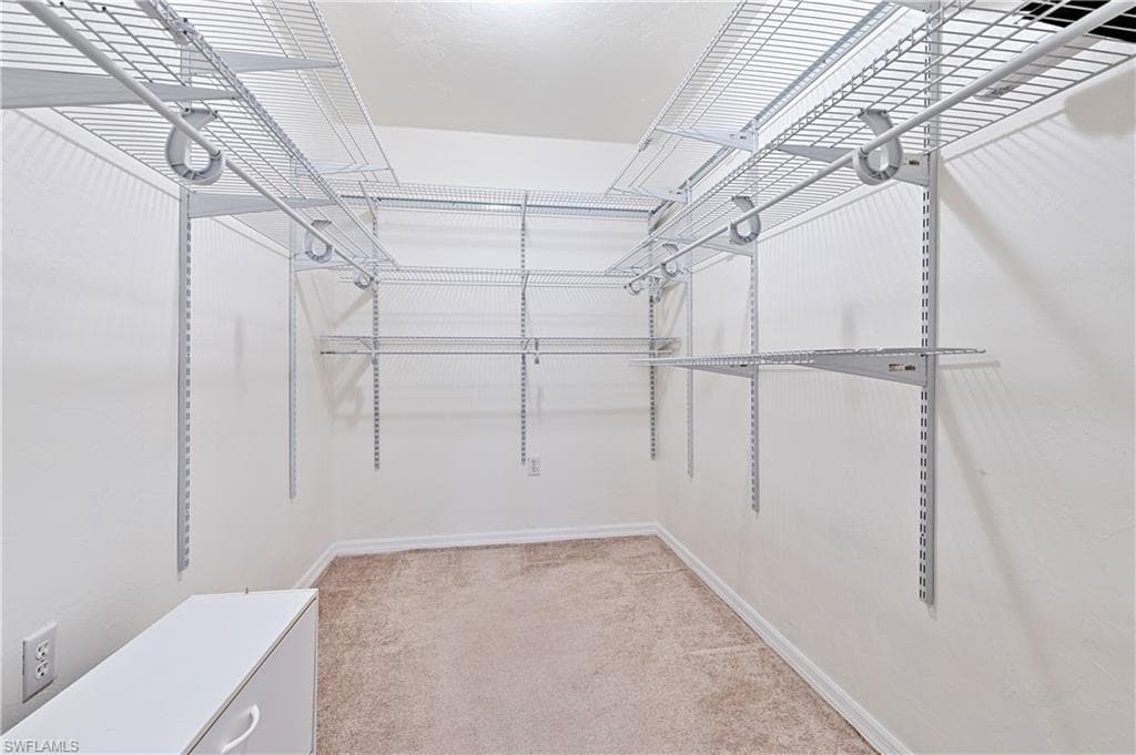 3319 Clubview DR, NORTH FORT MYERS FL 33917-17