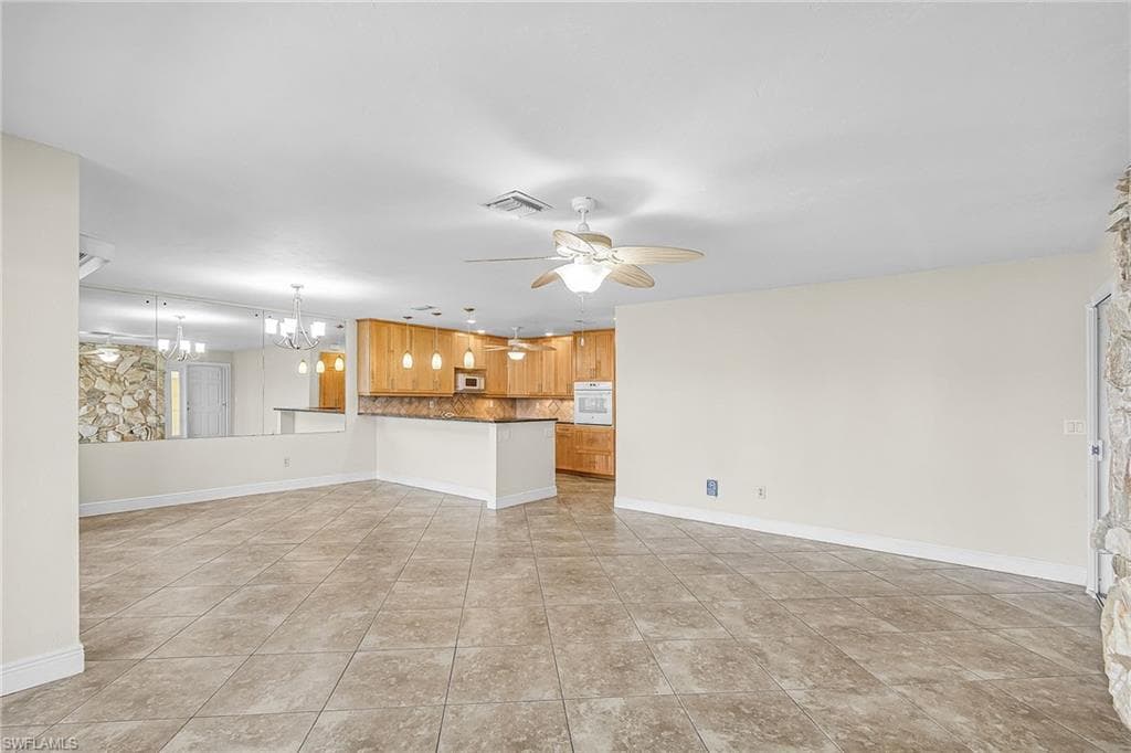 1911 SE 40th TER # 201, CAPE CORAL FL 33904-14