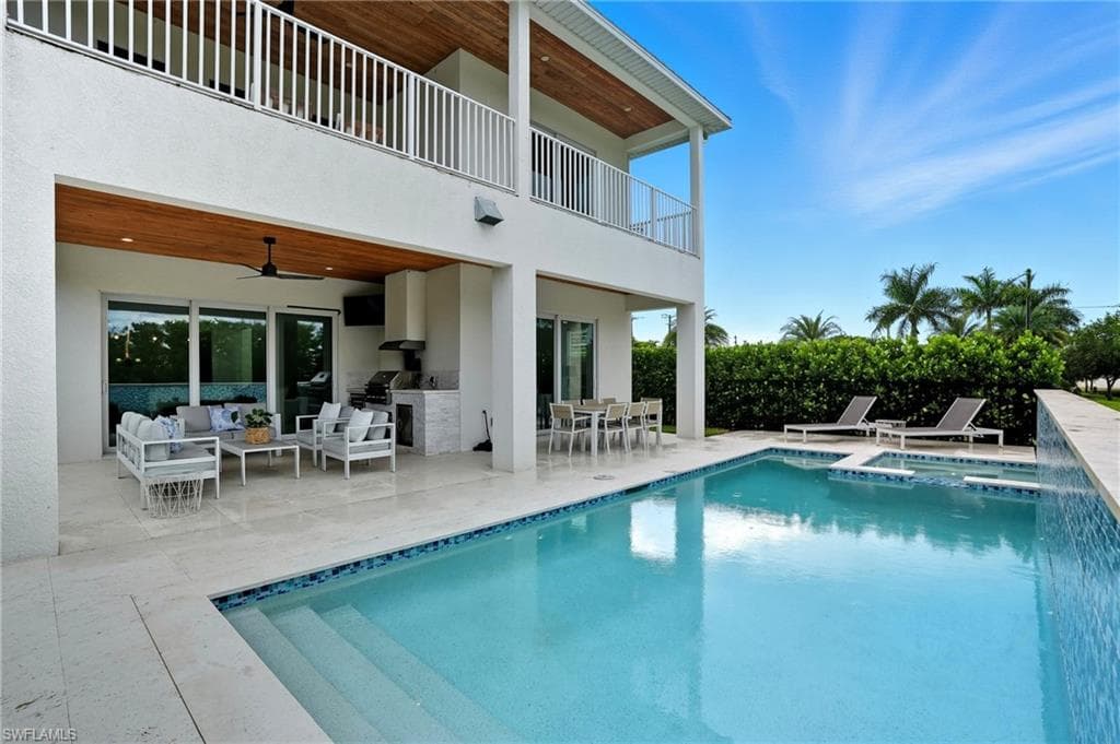 115 Cambria LN, NAPLES FL 34112-4