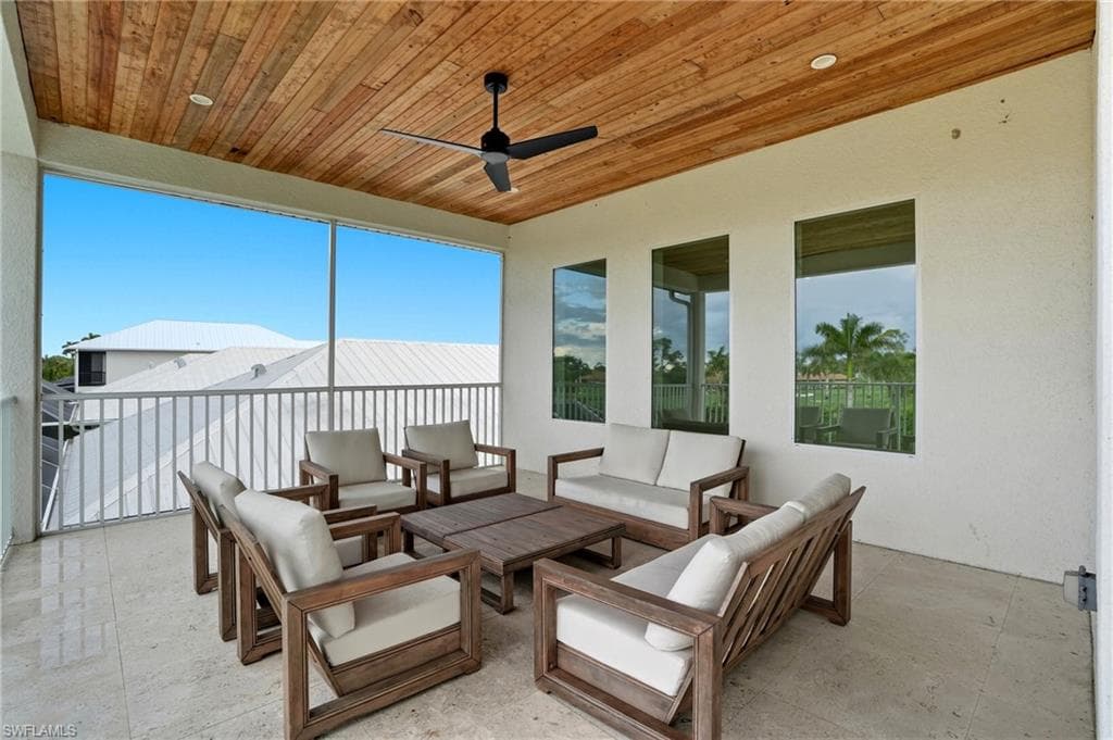 115 Cambria LN, NAPLES FL 34112-24