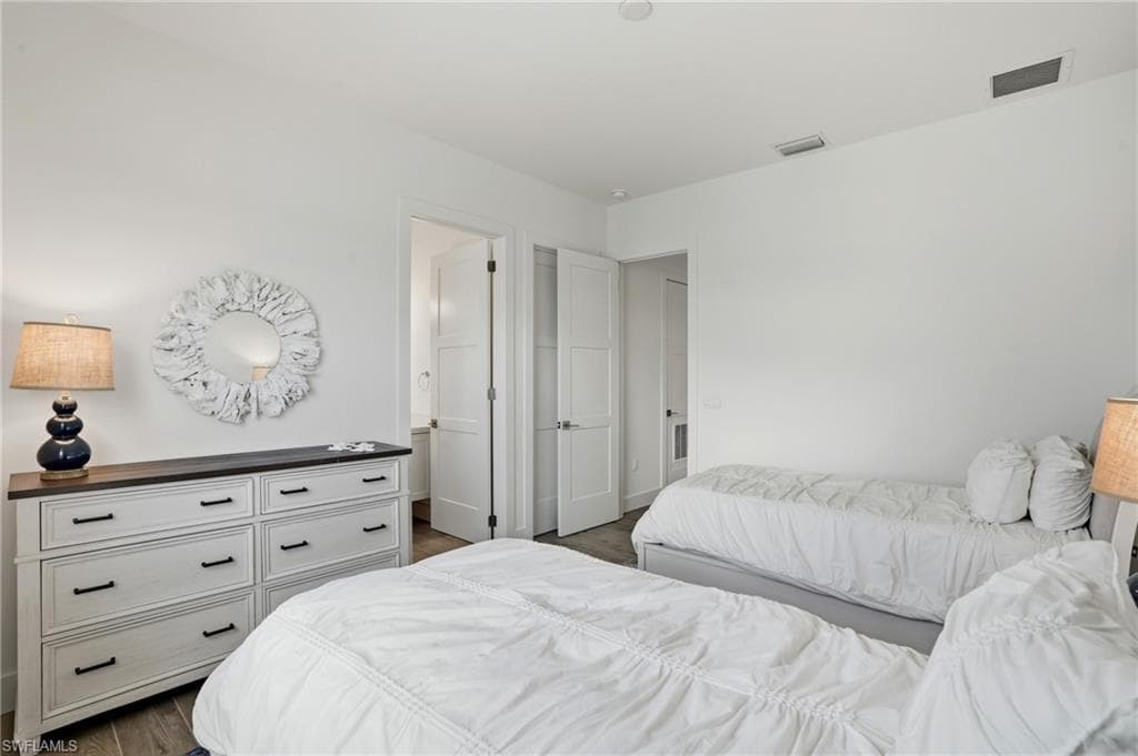 115 Cambria LN, NAPLES FL 34112-20