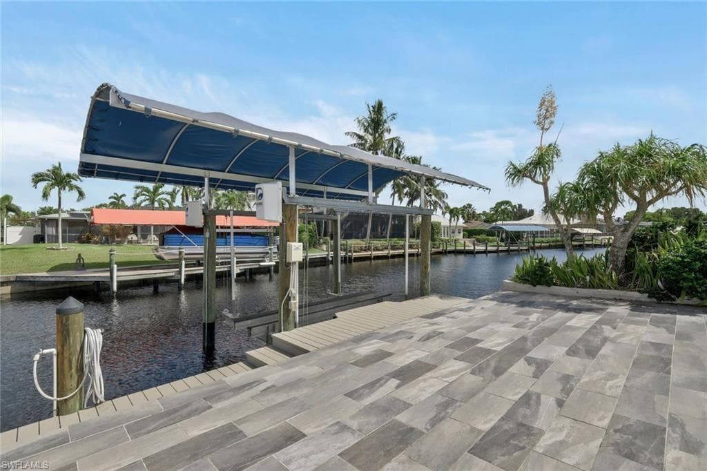 5943 Baker CT, FORT MYERS FL 33919-1