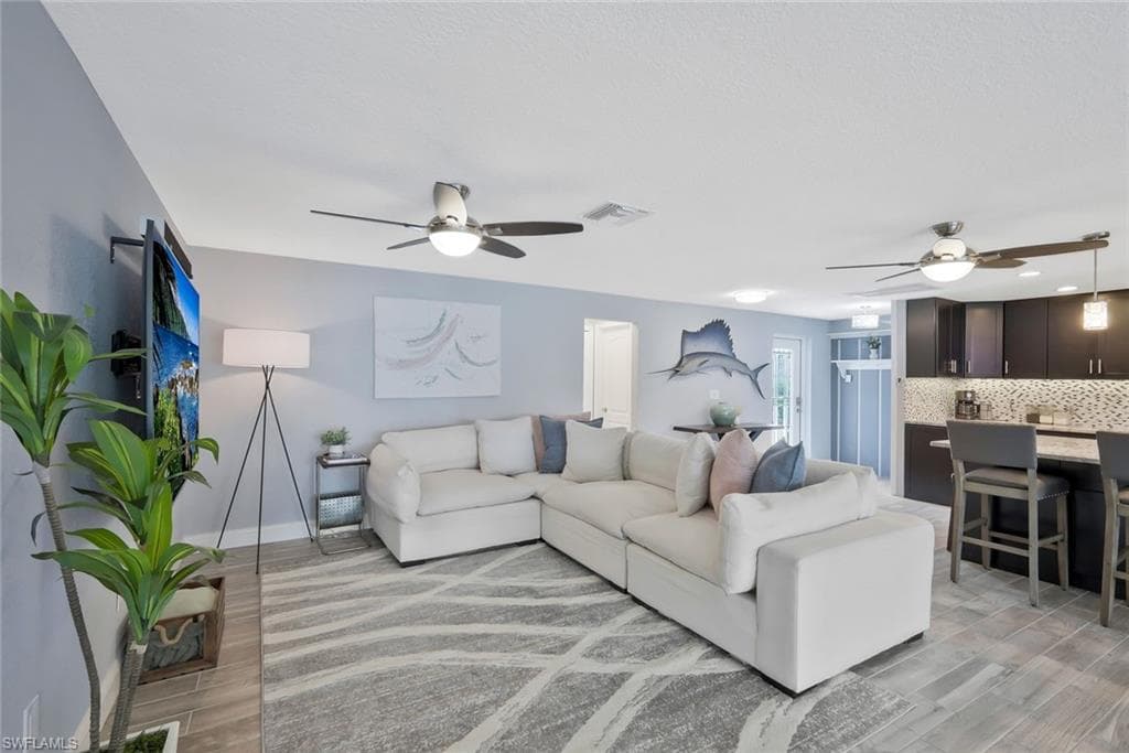 5943 Baker CT, FORT MYERS FL 33919-5