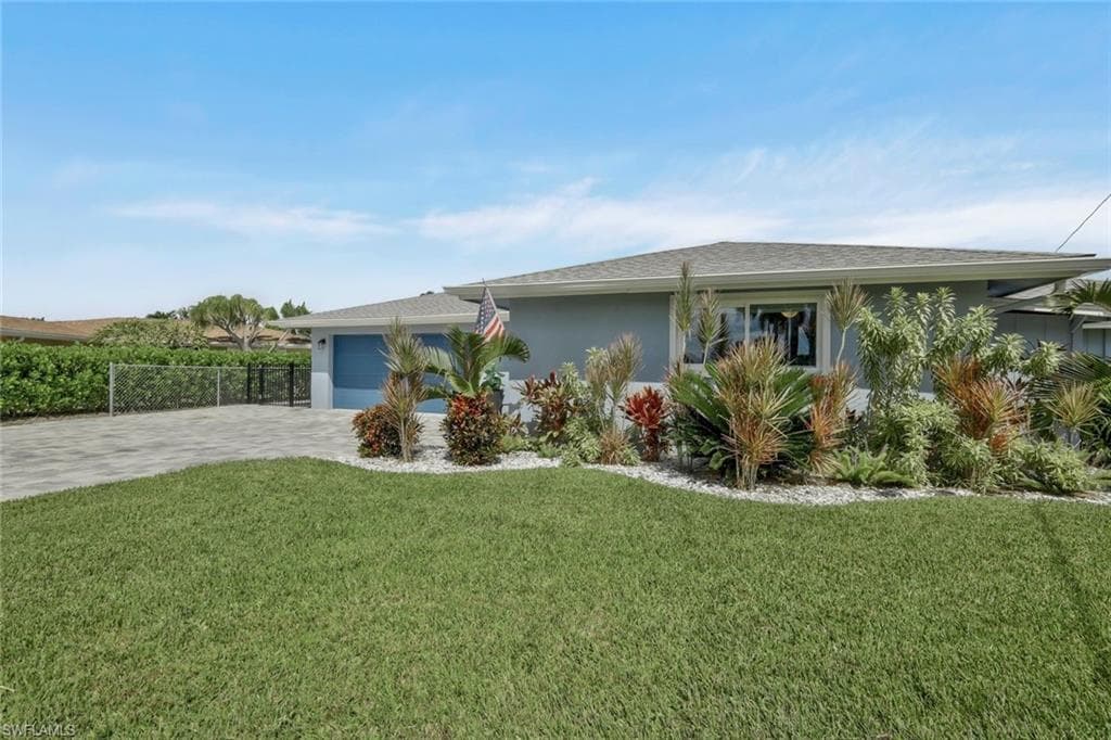 5943 Baker CT, FORT MYERS FL 33919-4