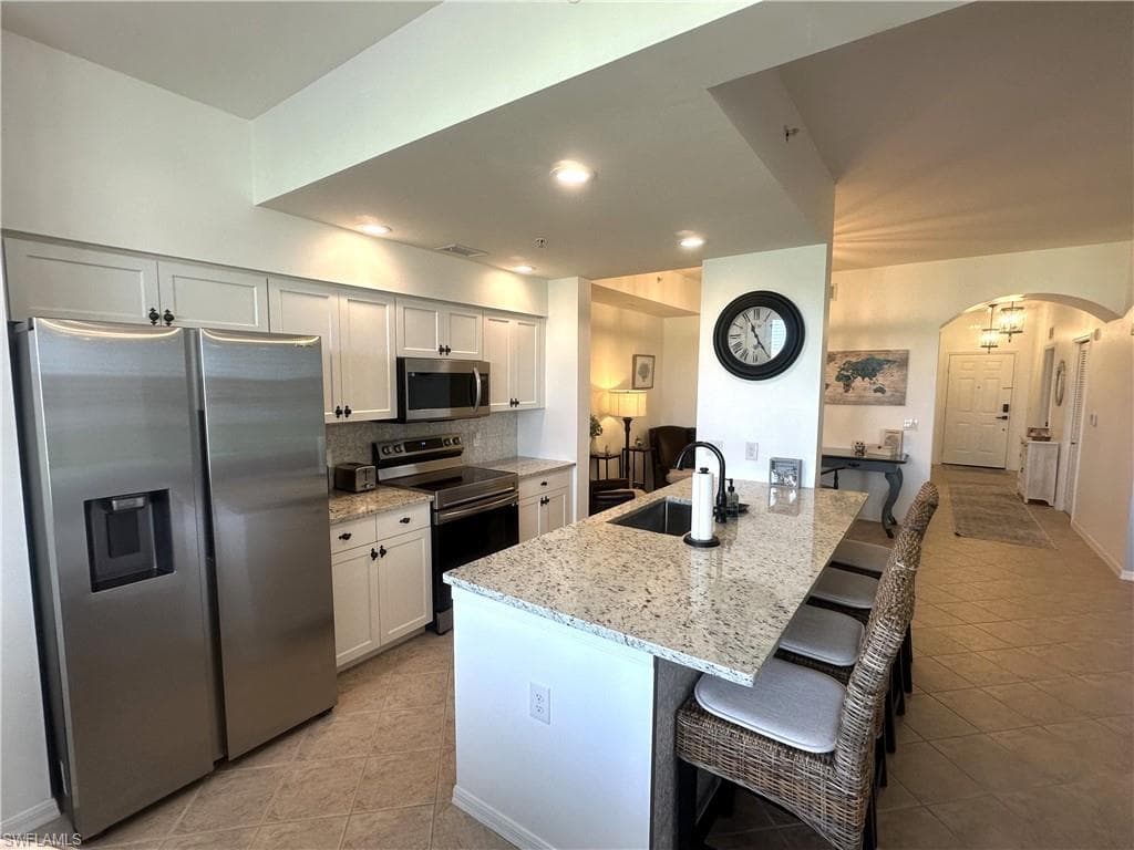 2720 Cypress Trace CIR # 2928, NAPLES FL 34119-11