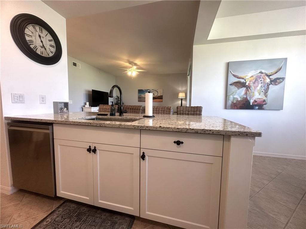 2720 Cypress Trace CIR # 2928, NAPLES FL 34119-10
